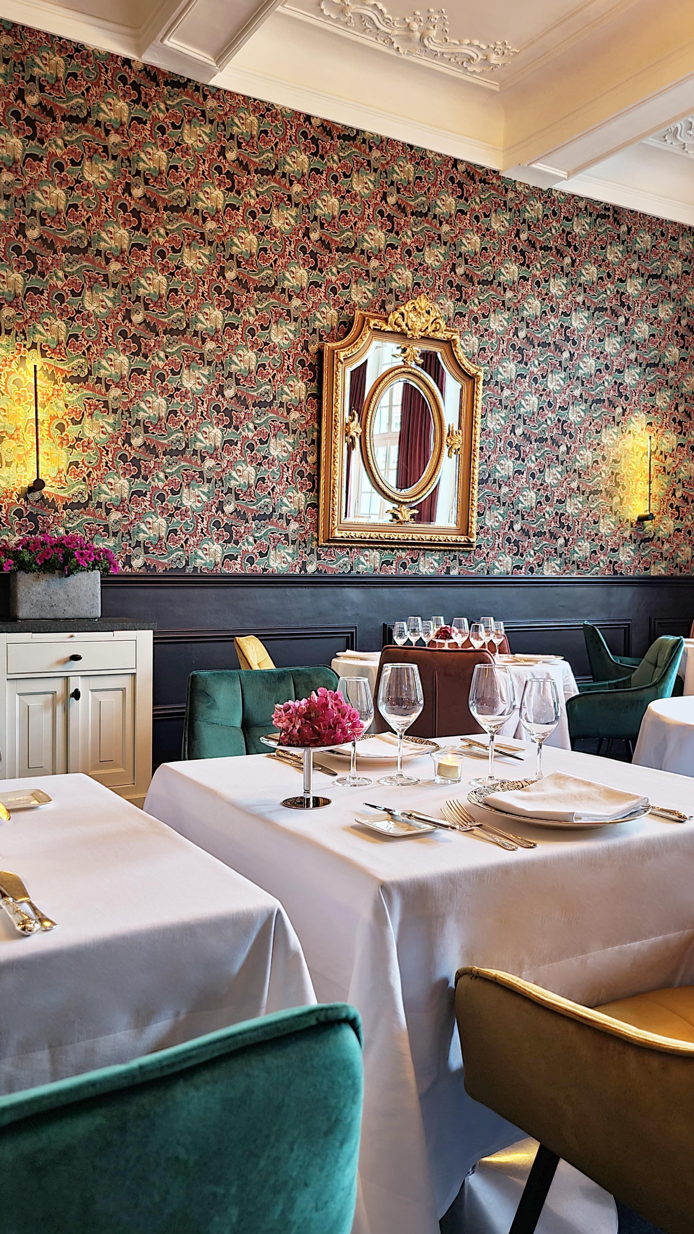 Hotel Restaurant Steenhuyse Oudenaarde Bagian luar foto